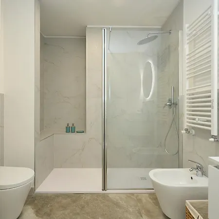 Apartamento Atmosphere House 15 Minutes Walk From Duomo Milán